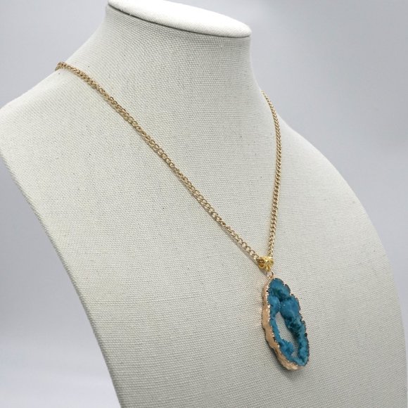 Necklace with blue natural quartz. - Picture 3 of 5